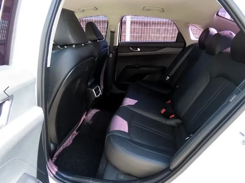 Kia K5 2.0 Trendy, снимка 6 - Автомобили и джипове - 56594072