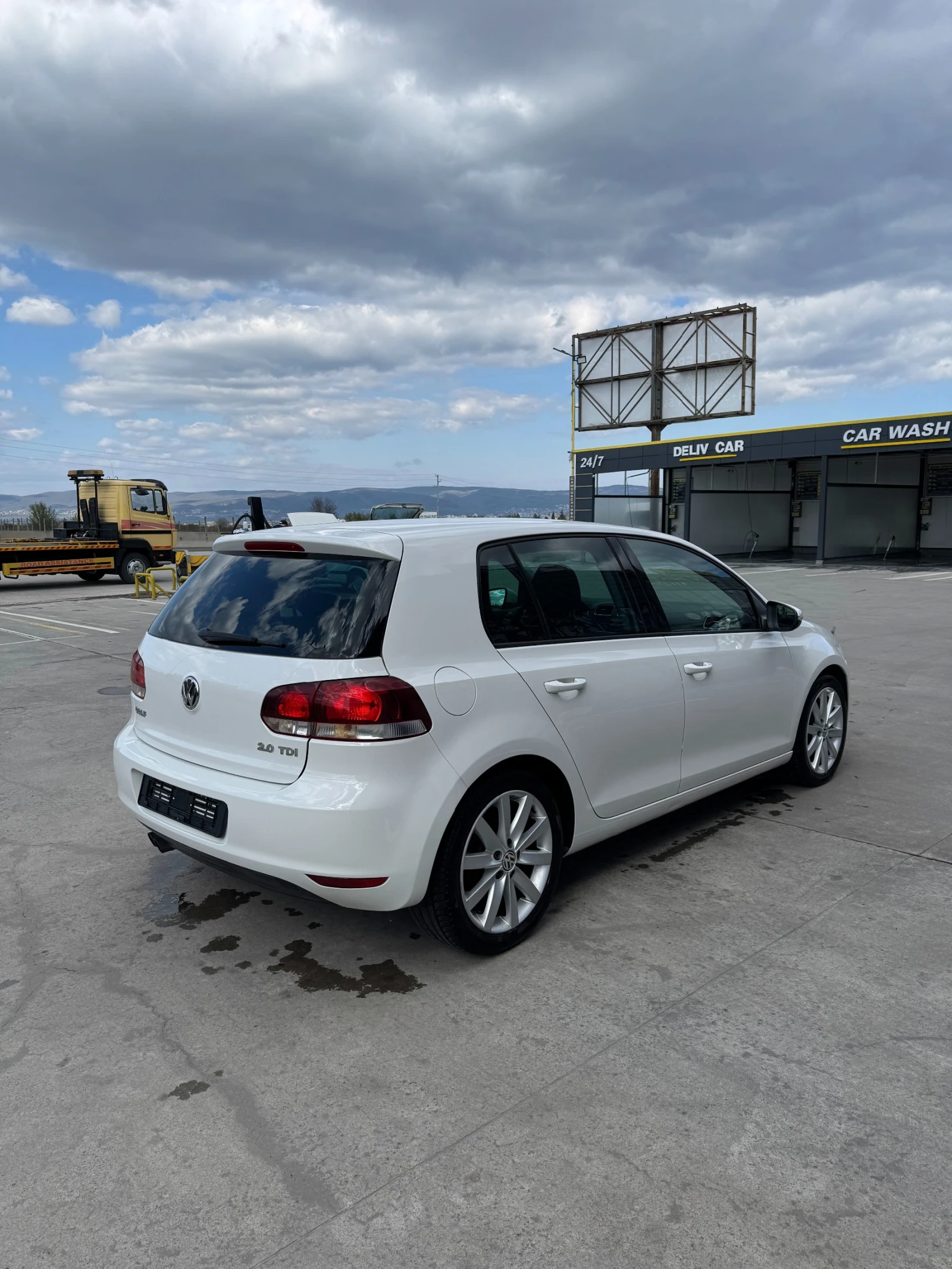 VW Golf 2.0 TDI Highline - изображение 5