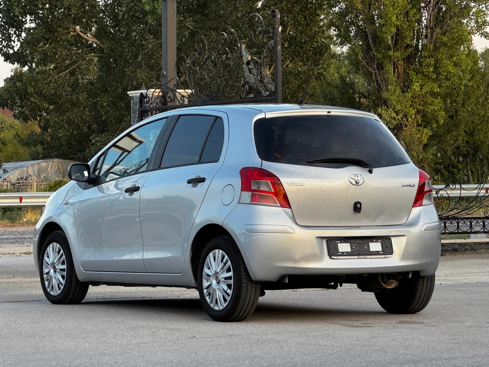 Toyota Yaris 1.0VVT-I ИТАЛИЯ FACELIFT | Mobile.bg — изображение 12