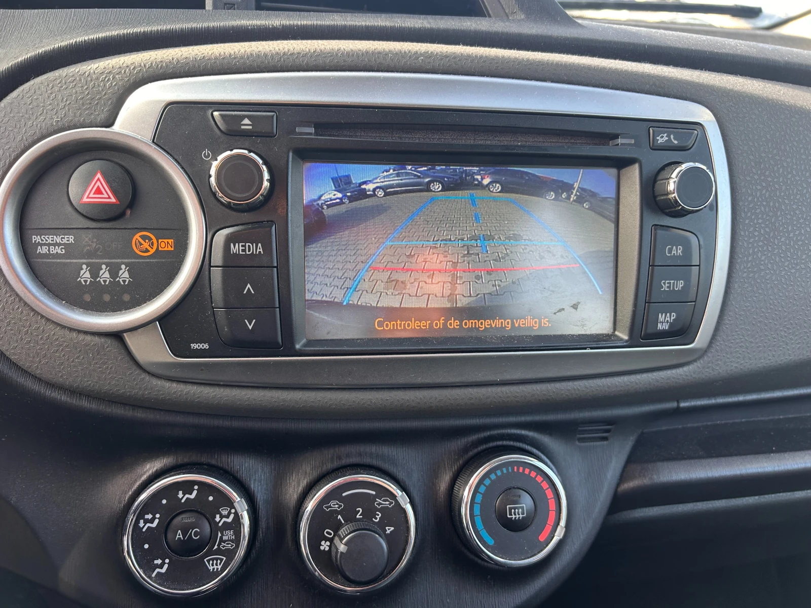 Toyota Yaris 1.0i NAVI/KAMERA EURO 5 | Mobile.bg   13