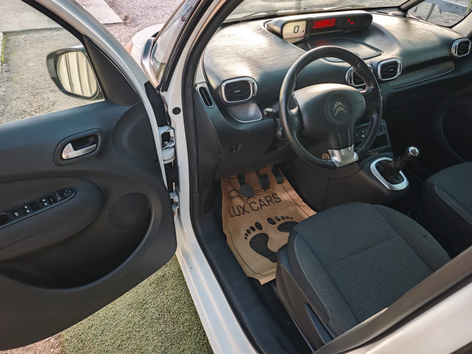 Citroen C3 Picasso 1.6HDI* EXCLUSIVE* ВСИЧКИ ЕКСТРИ  - изображение 7