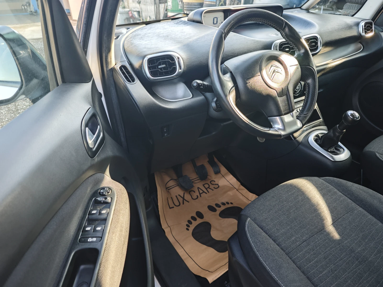 Citroen C3 Picasso 1.6HDI* EXCLUSIVE* ВСИЧКИ ЕКСТРИ  - изображение 8