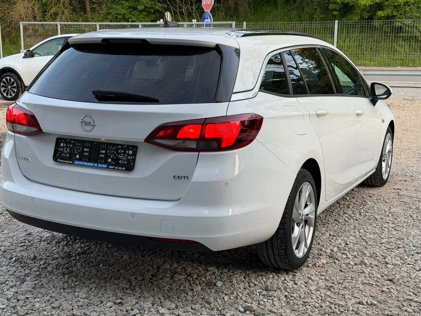 Opel Astra 1.6DIESEL* LED* TOP* EVRO6, снимка 4 - Автомобили и джипове - 52755200