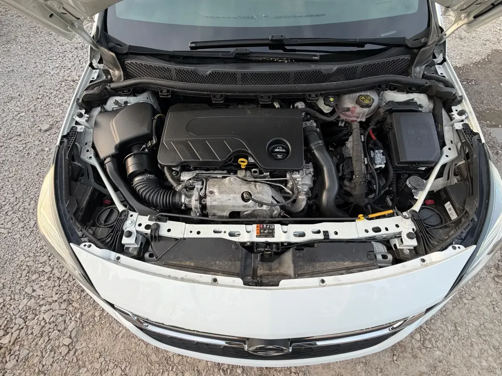 Opel Astra 1.6DIESEL* LED* TOP* EVRO6, снимка 16 - Автомобили и джипове - 52755200