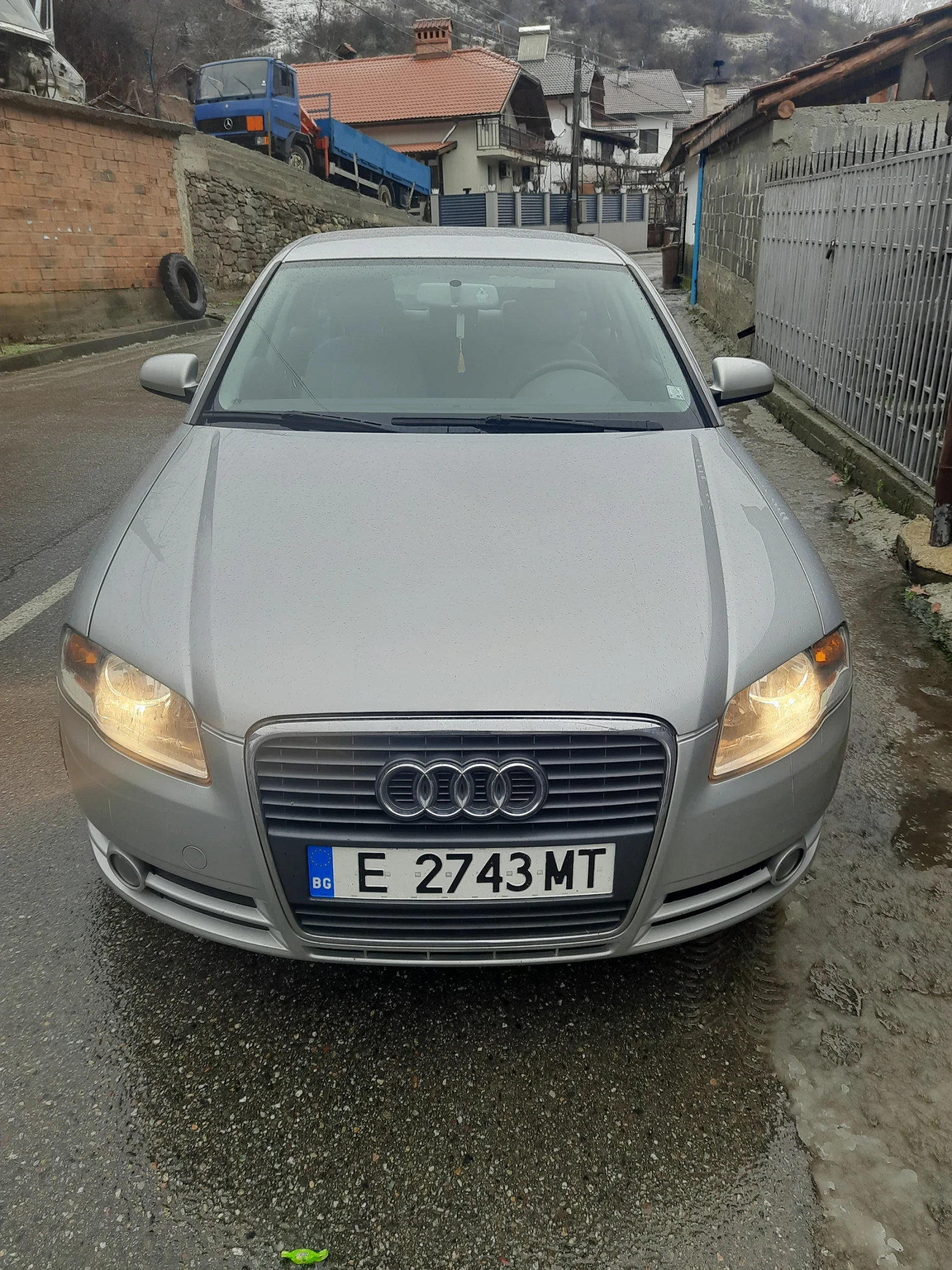 Audi A4  - изображение 2