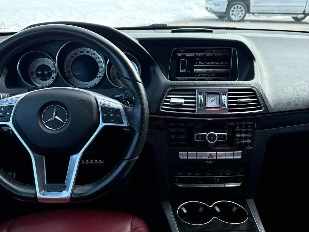 Mercedes-Benz E 400 * CARFAX * ПАНОРАМА* 360 КАМЕРИ*  - изображение 9