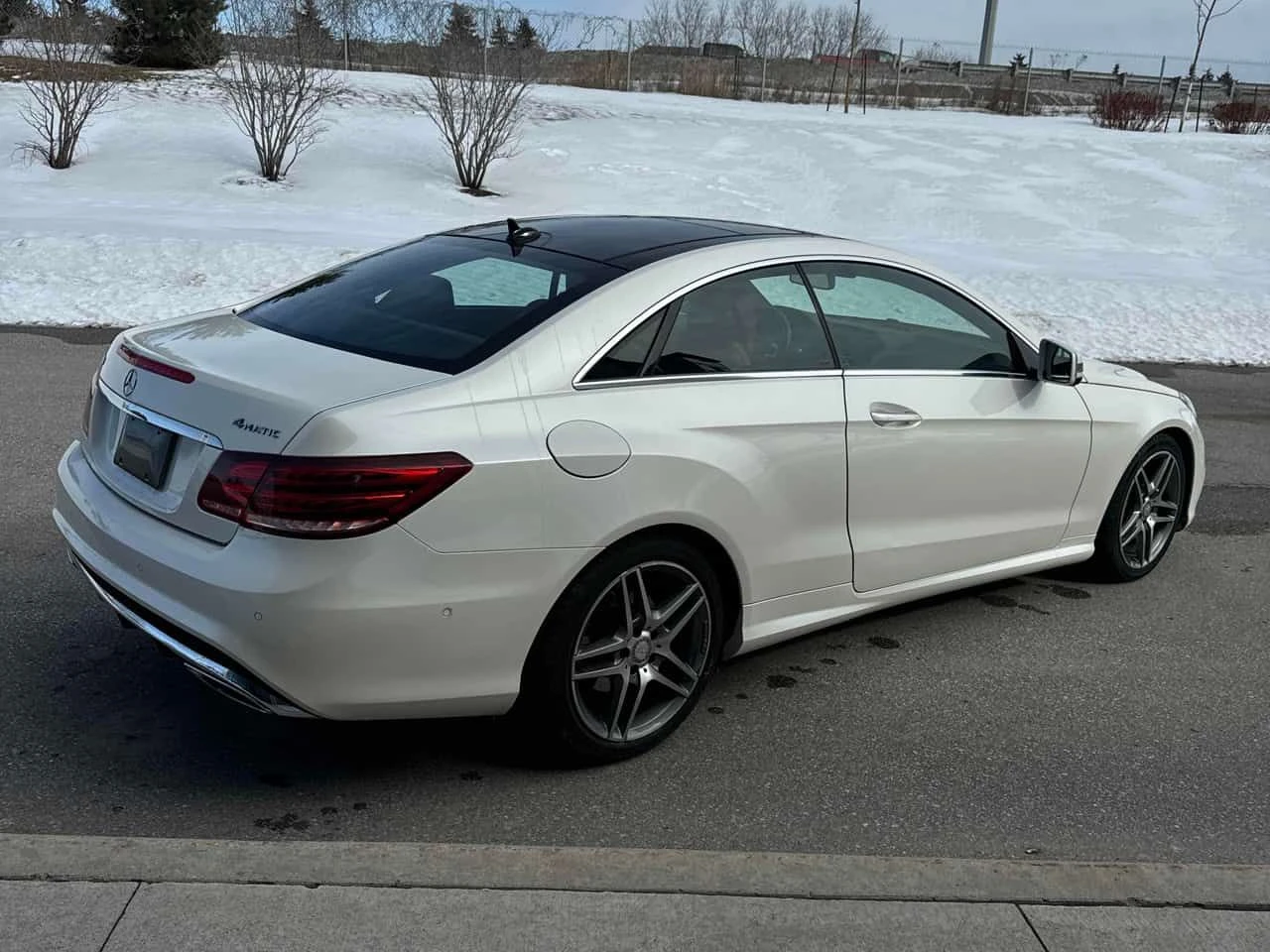 Mercedes-Benz E 400 * CARFAX * ПАНОРАМА* 360 КАМЕРИ*  - изображение 3