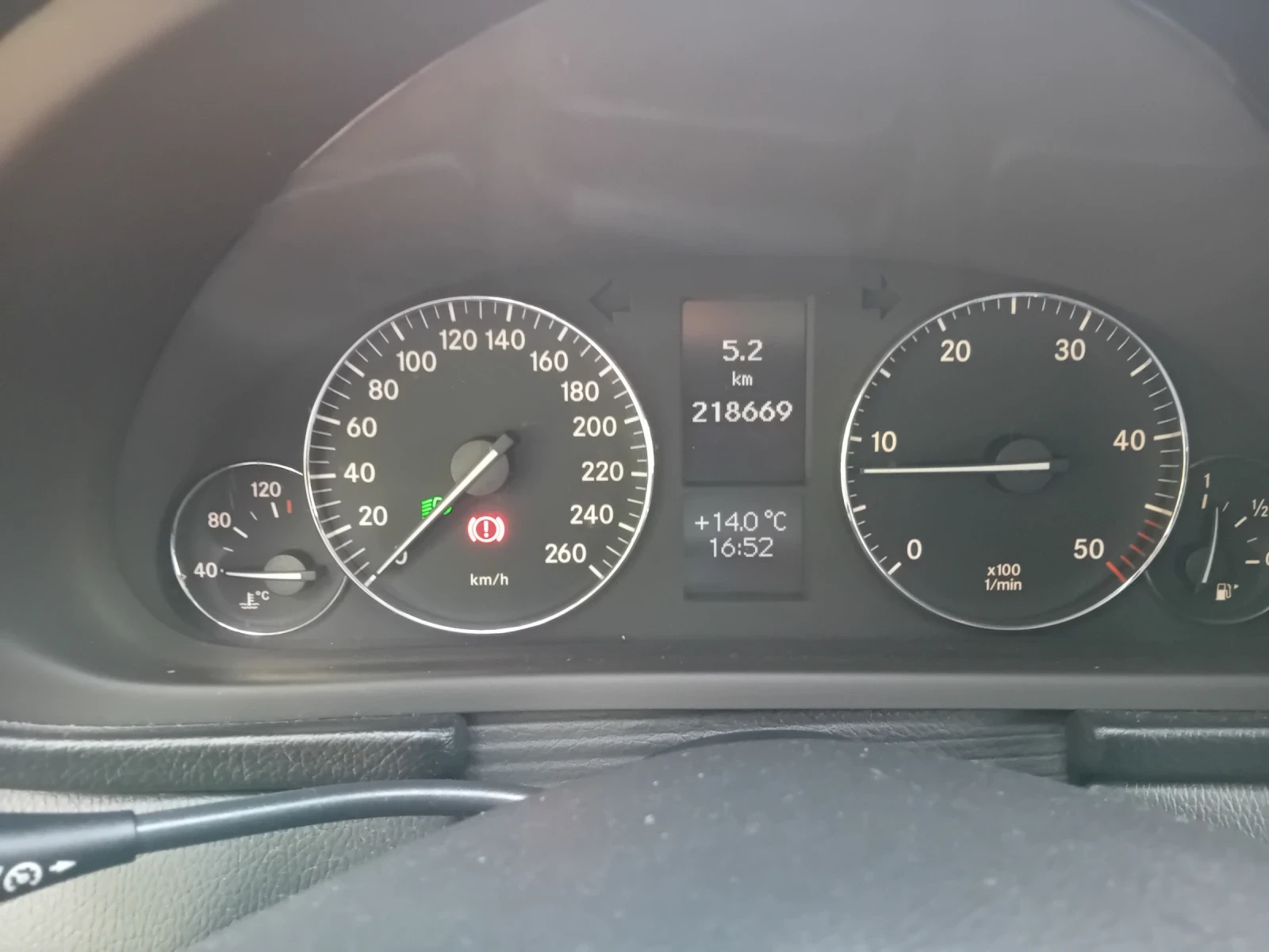 Mercedes-Benz C 220 2.2cdi, снимка 11 - Автомобили и джипове - 53737703