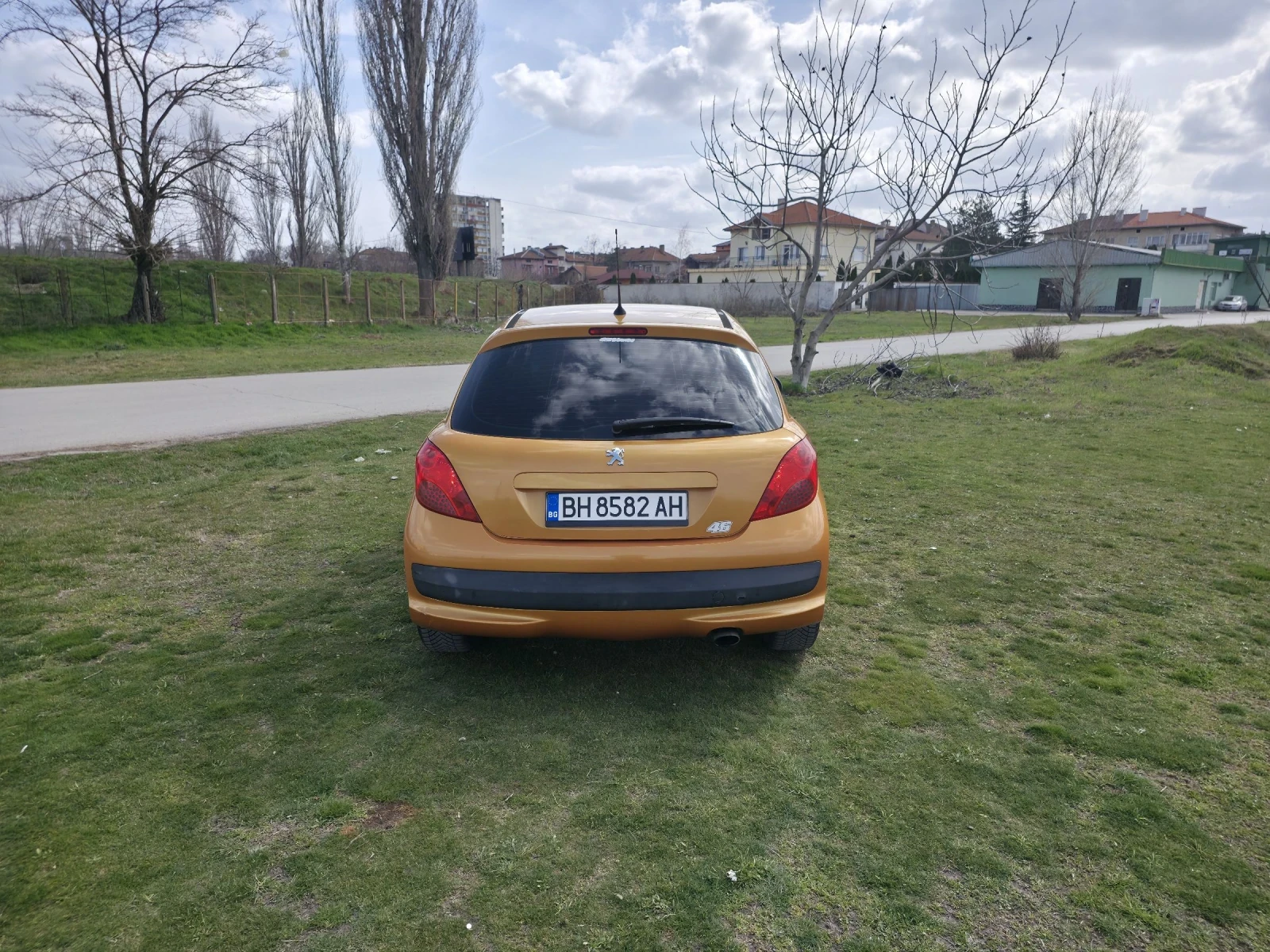 Peugeot 207 1.6 HDI, снимка 7 - Автомобили и джипове - 53894329