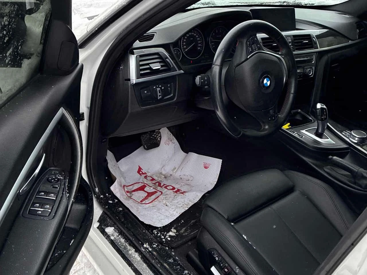 BMW 330 * 330i xDrive * CARFAX * ���� �� �� | Mobile.bg � ����������� 5