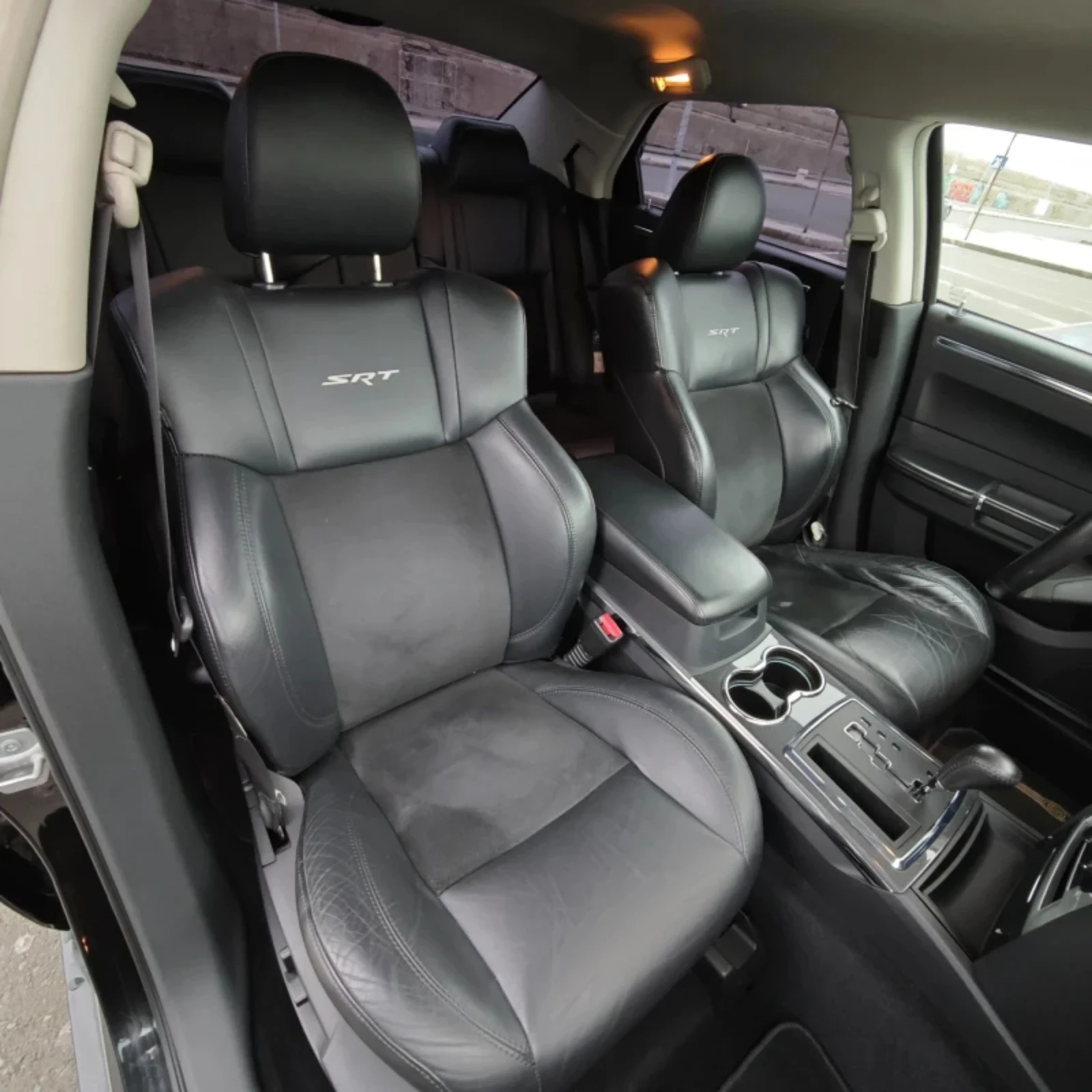 Chrysler 300c SRT | Mobile.bg � ����������� 13