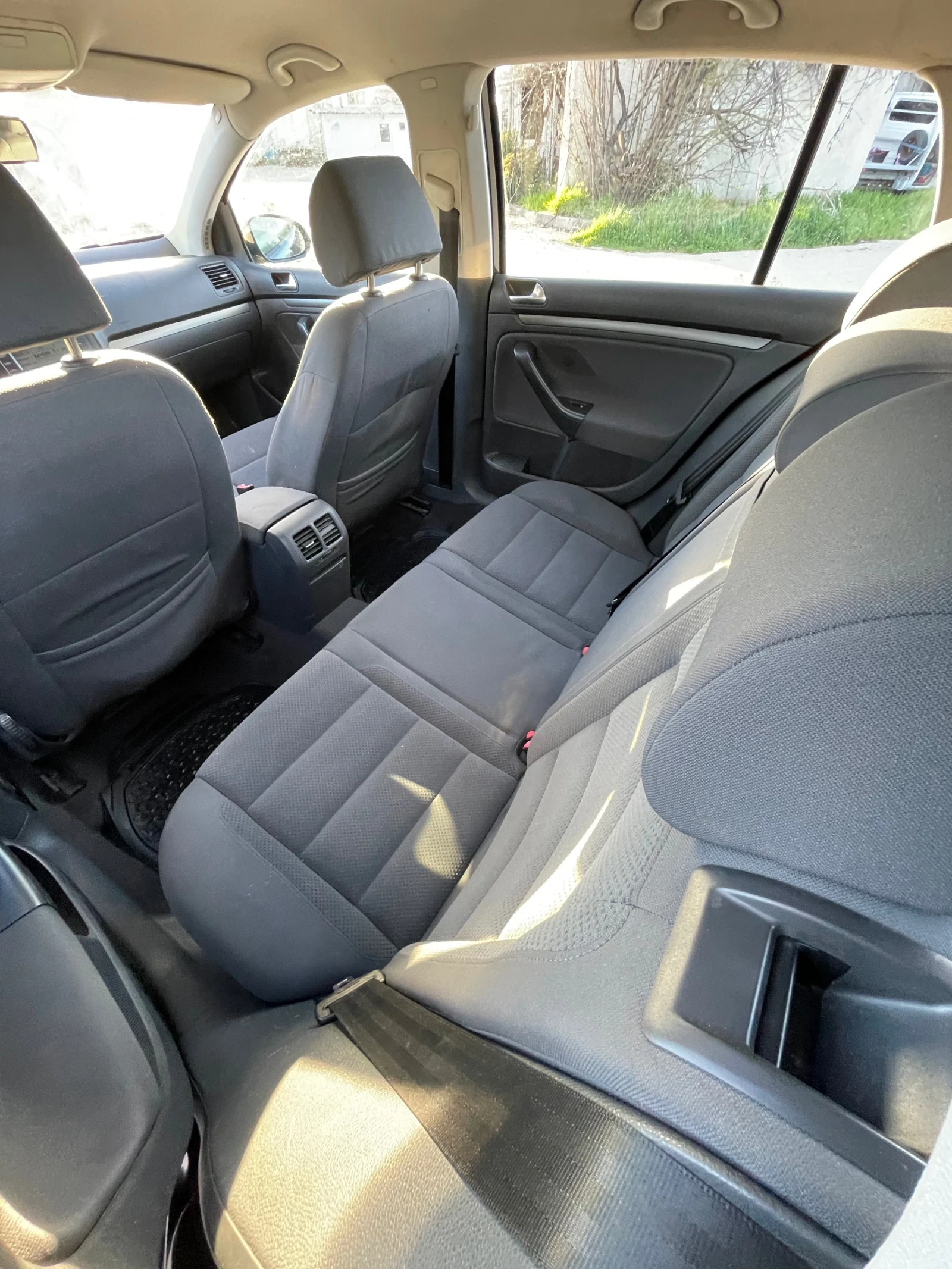 VW Golf 1.9TDI, снимка 7 - Автомобили и джипове - 54140871