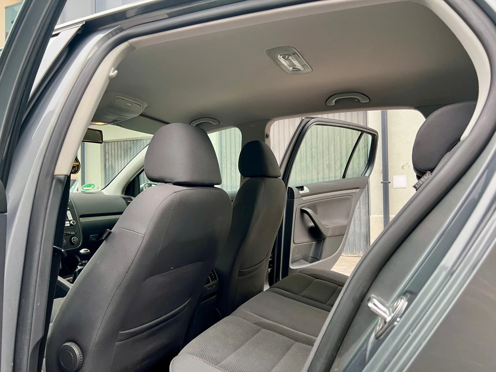 VW Golf 1.9TD?, снимка 11 - Автомобили и джипове - 54222093