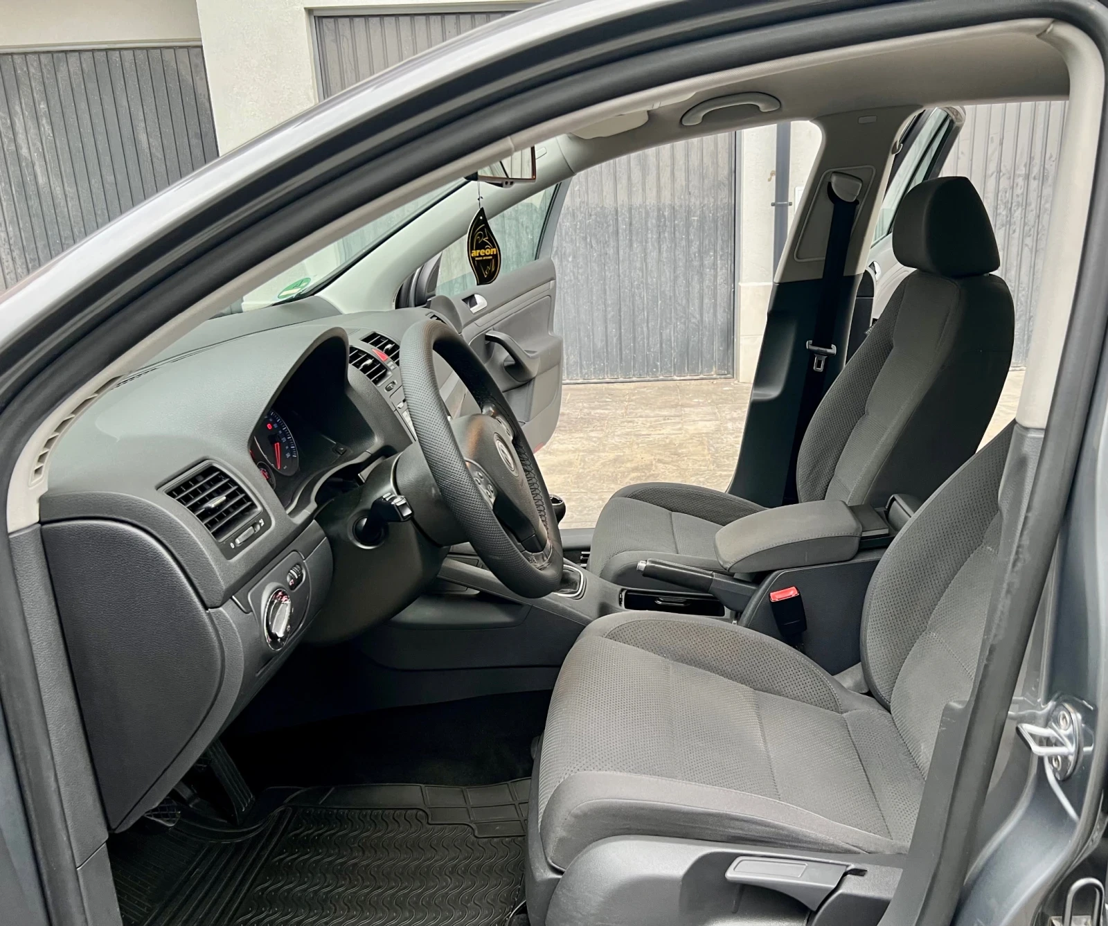 VW Golf 1.9TD?, снимка 12 - Автомобили и джипове - 54222093