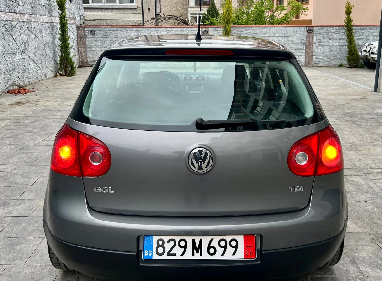 VW Golf 1.9TD?, снимка 4 - Автомобили и джипове - 54222093