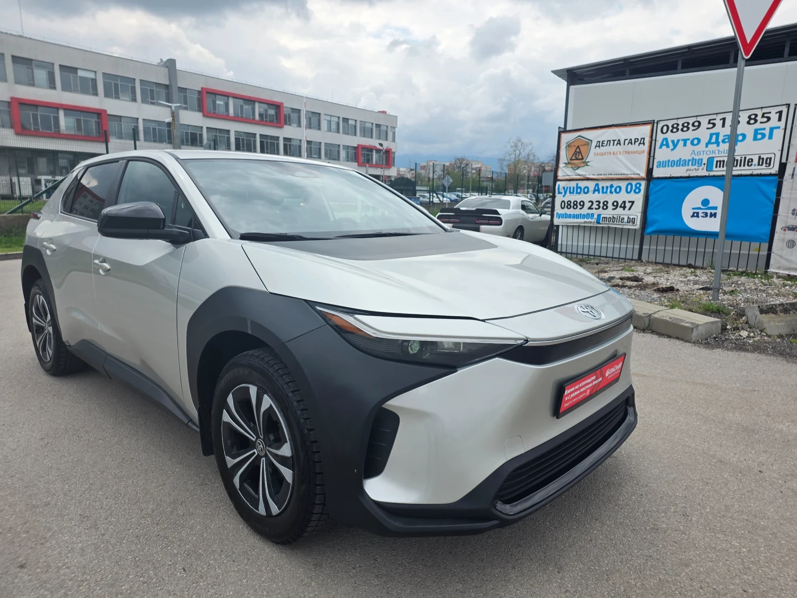 Toyota bZ4X | Mobile.bg � ����������� 3