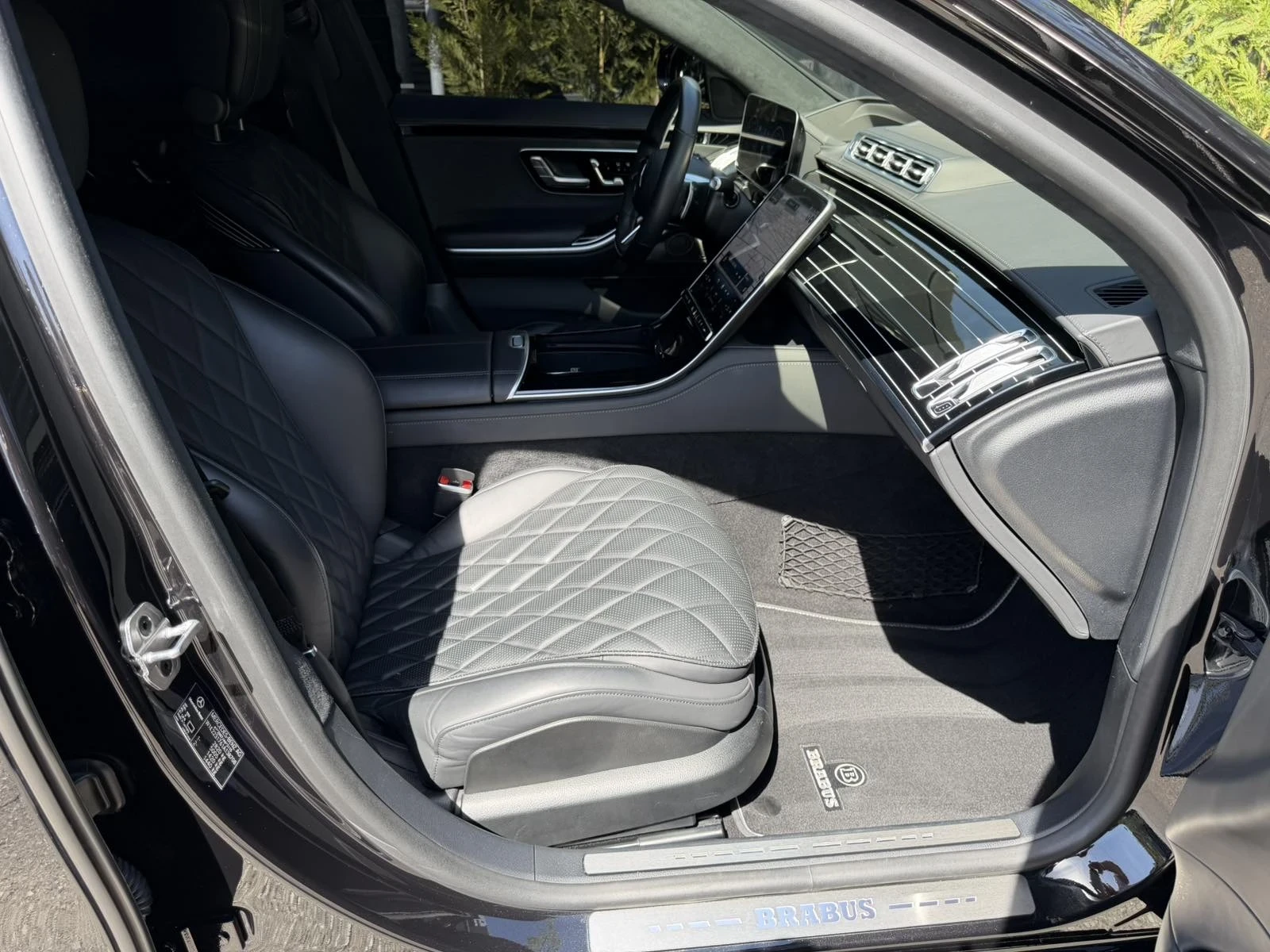 Mercedes-Benz S 580 BRABUS, снимка 12 - Автомобили и джипове - 54335362