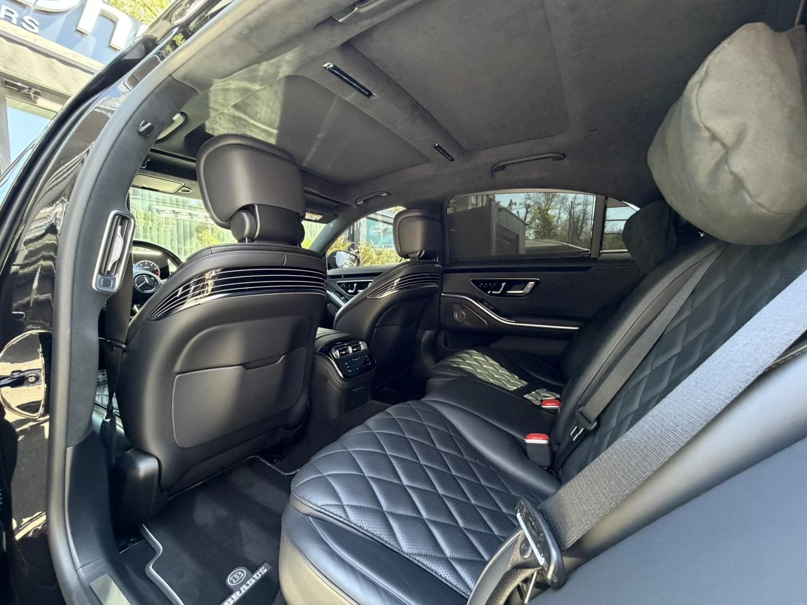 Mercedes-Benz S 580 BRABUS, снимка 11 - Автомобили и джипове - 54335362