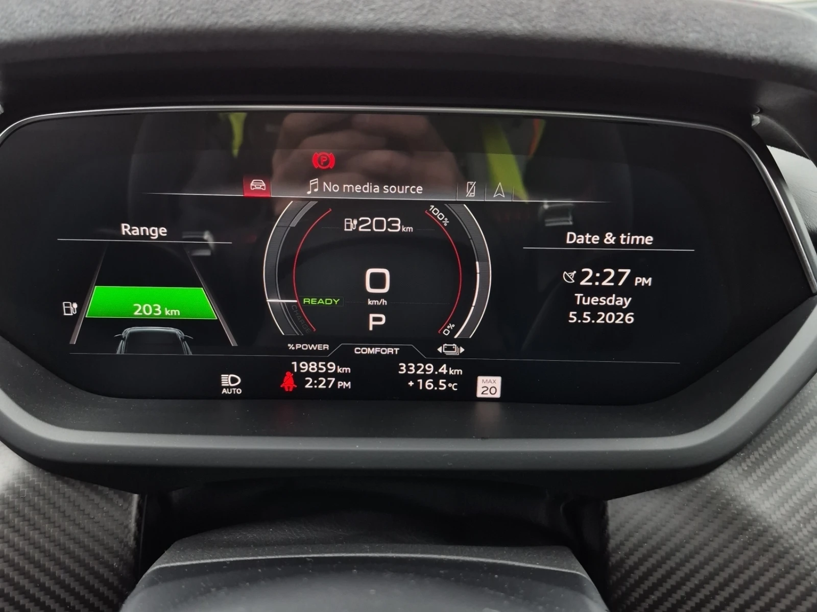Audi E-Tron GT RS QUATTRO, снимка 13 - Автомобили и джипове - 54643557