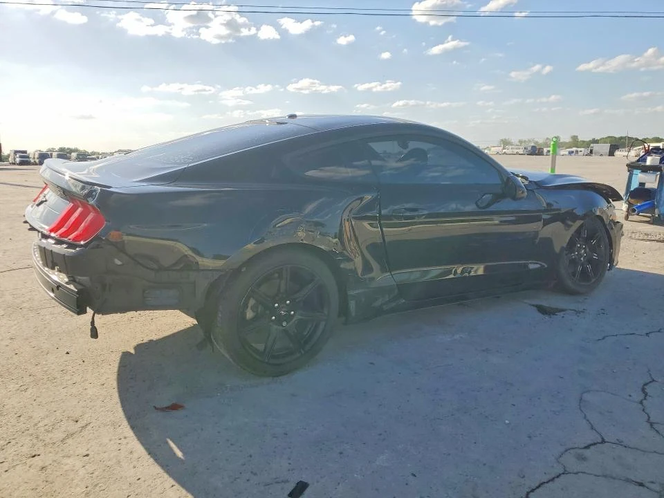Ford Mustang FASTBACK ECOBOOST, снимка 3 - Автомобили и джипове - 54679626
