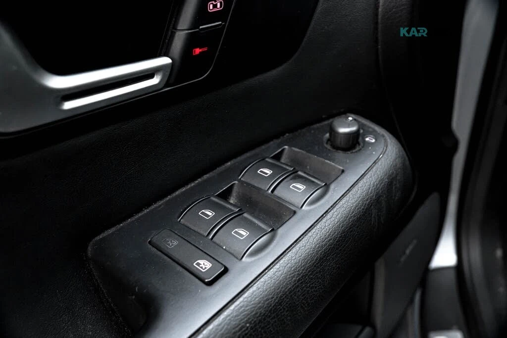 Audi Rs4 Sedan* АвтоКредит* (ЦЕНА ДО БГ), снимка 7 - Автомобили и джипове - 54918144