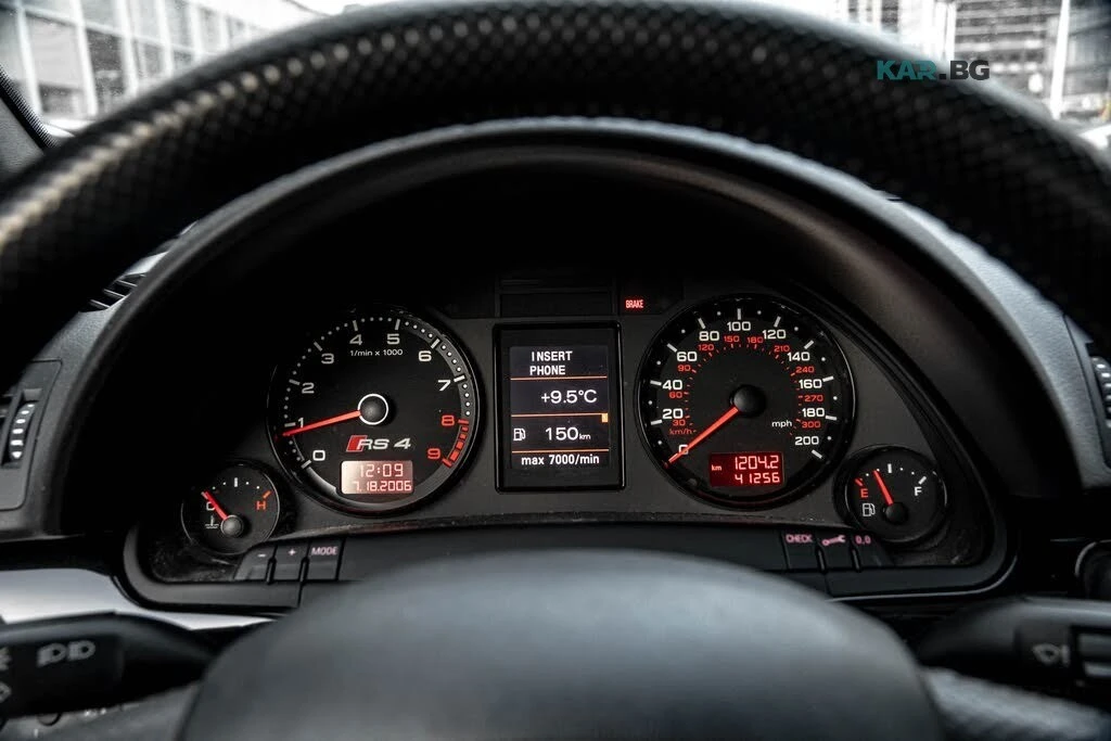 Audi Rs4 Sedan* АвтоКредит* (ЦЕНА ДО БГ), снимка 14 - Автомобили и джипове - 54918144