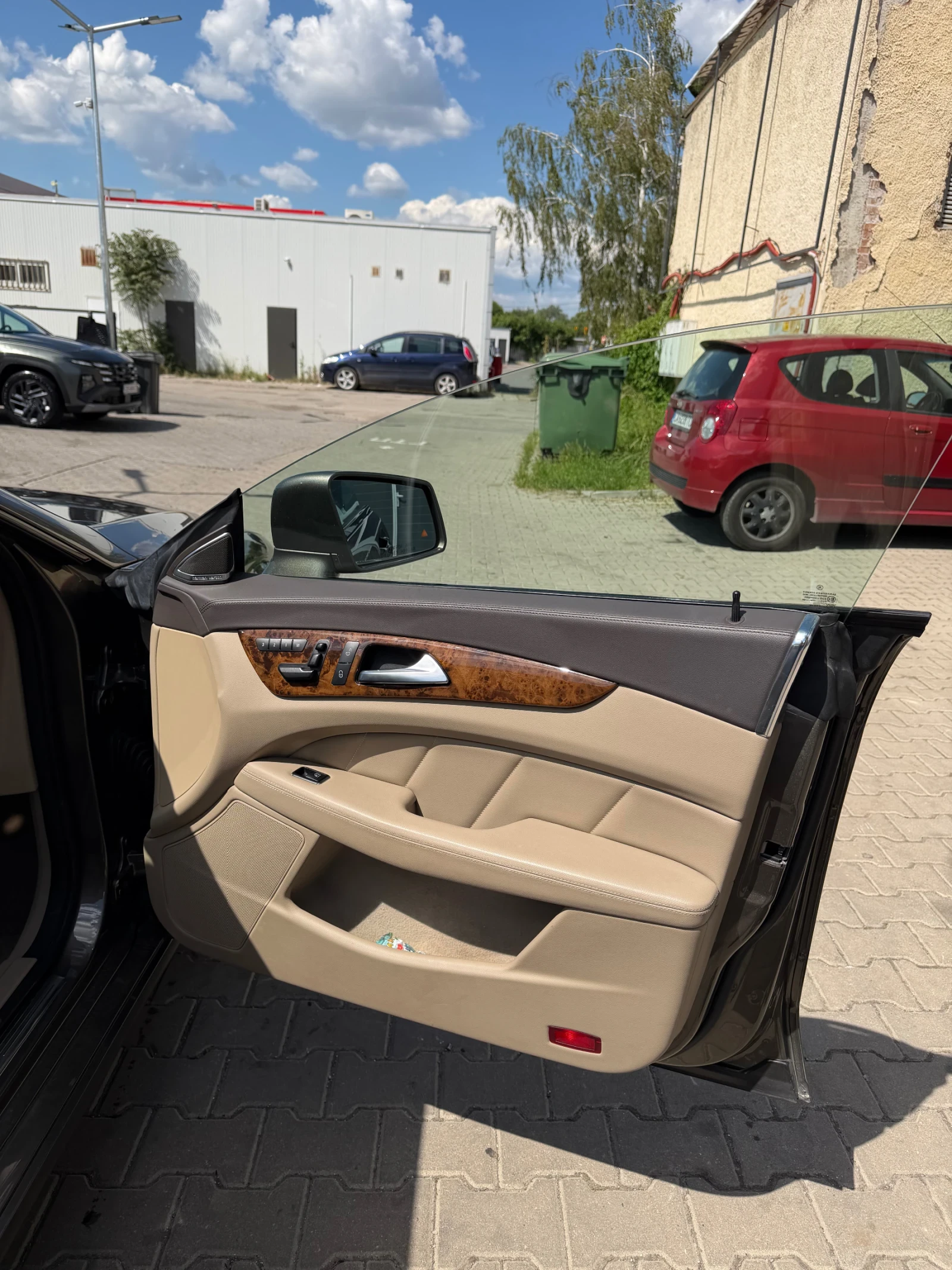 Mercedes-Benz CLS 500 Cls550 , снимка 8 - Автомобили и джипове - 55459122