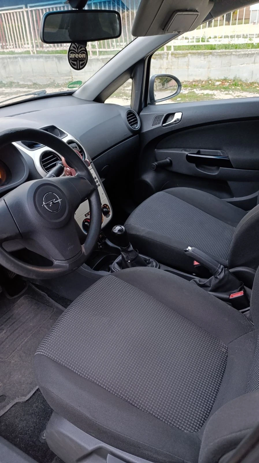 Opel Corsa, снимка 6 - Автомобили и джипове - 56614935