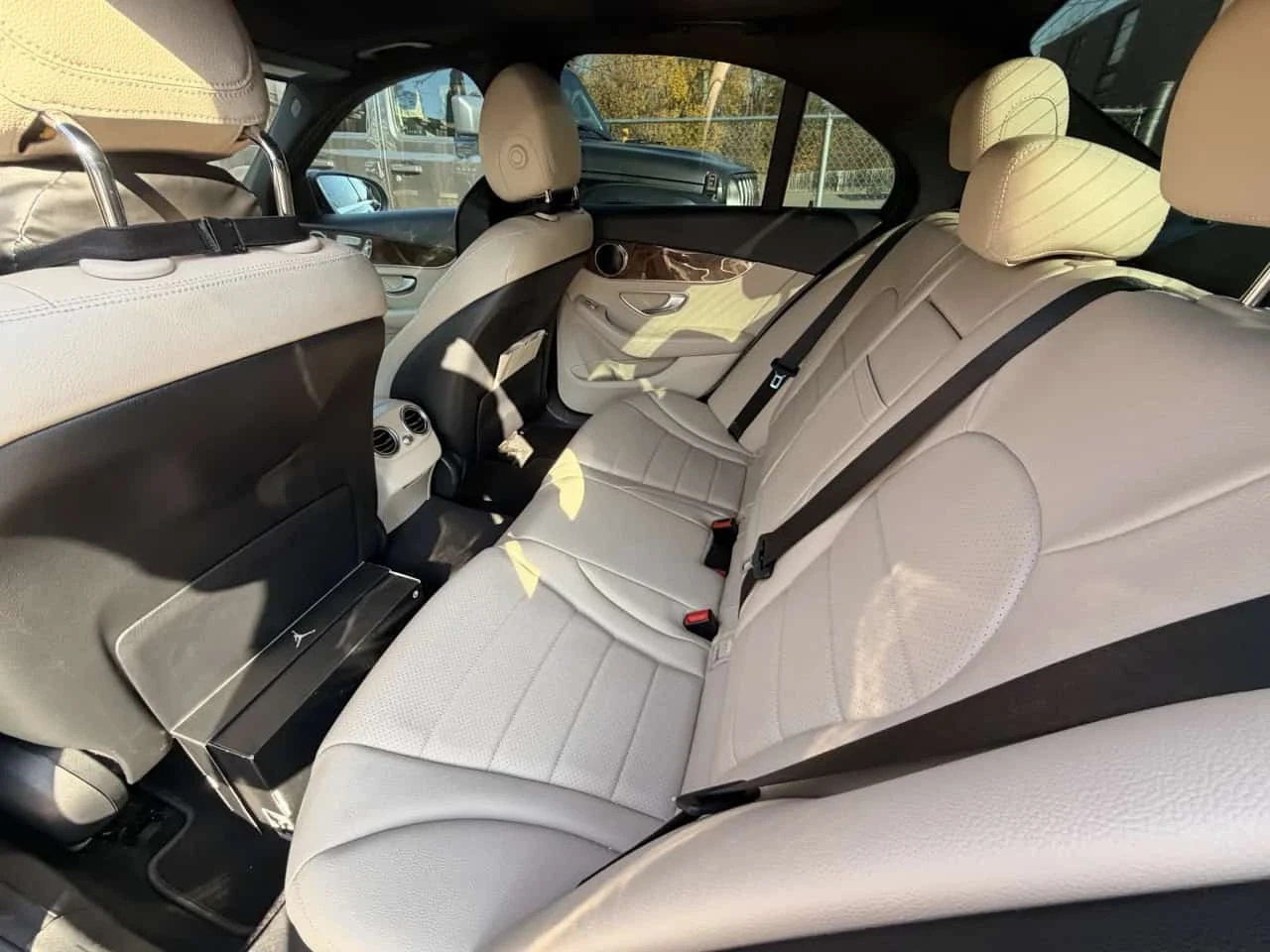 Mercedes-Benz C 300 * CARFAX * ������� * 360 ������ *  | Mobile.bg � ����������� 11