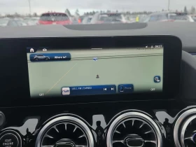 Mercedes-Benz GLA 250 AMBIENT* PANORAMA* 2 KEYS* LANE ASSIST * CARFAX * , снимка 11 - Автомобили и джипове - 53644904