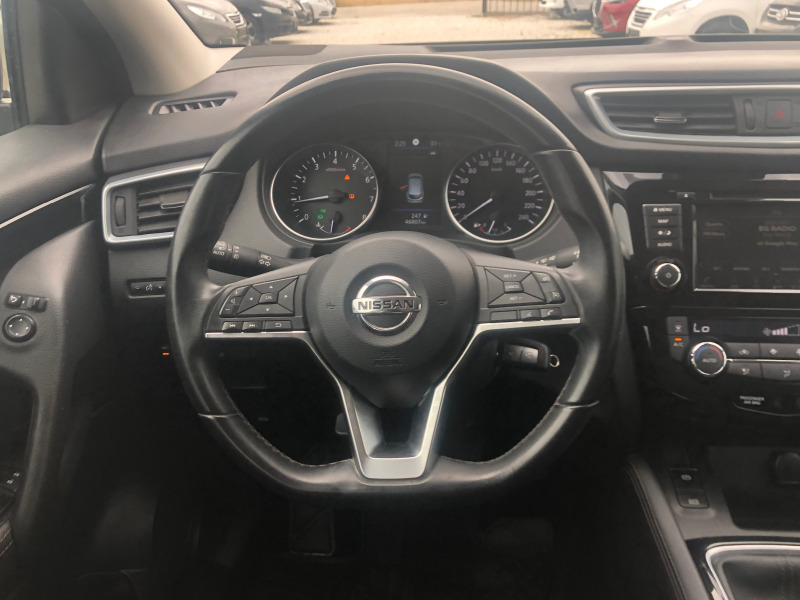 Nissan Qashqai, снимка 8 - Автомобили и джипове - 46707804