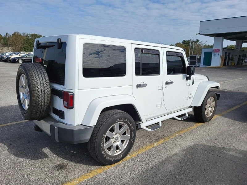 Jeep Wrangler Unlimited Sahara, снимка 4 - Автомобили и джипове - 48337194