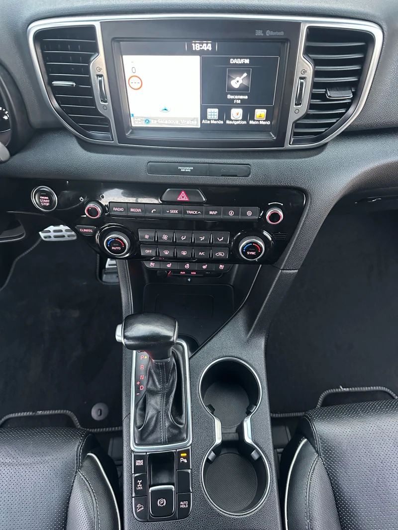 Kia Sportage 2.0CRDI 136kc GT-LINE FULLL, снимка 12 - Автомобили и джипове - 52020596