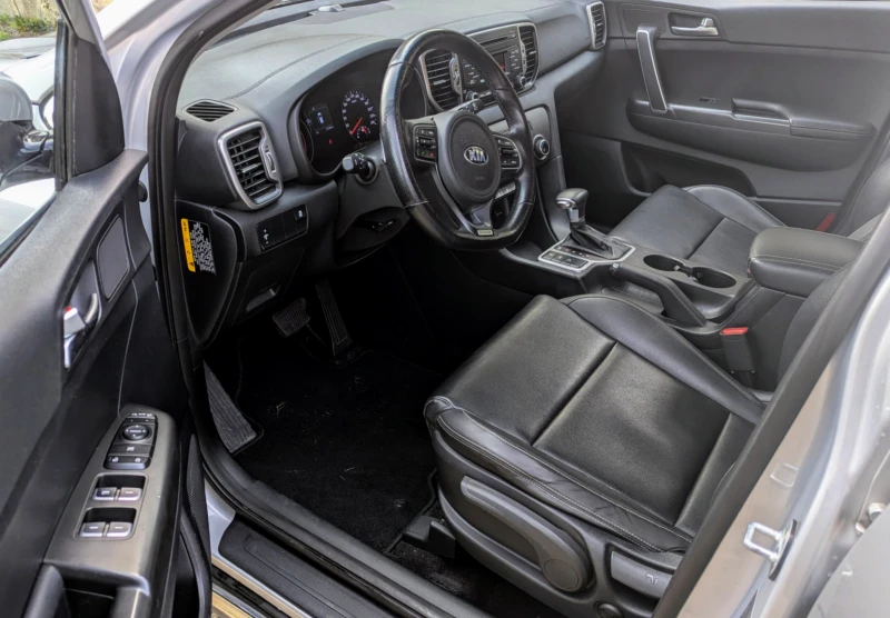 Kia Sportage 1.7 CRDI, снимка 6 - Автомобили и джипове - 52695781