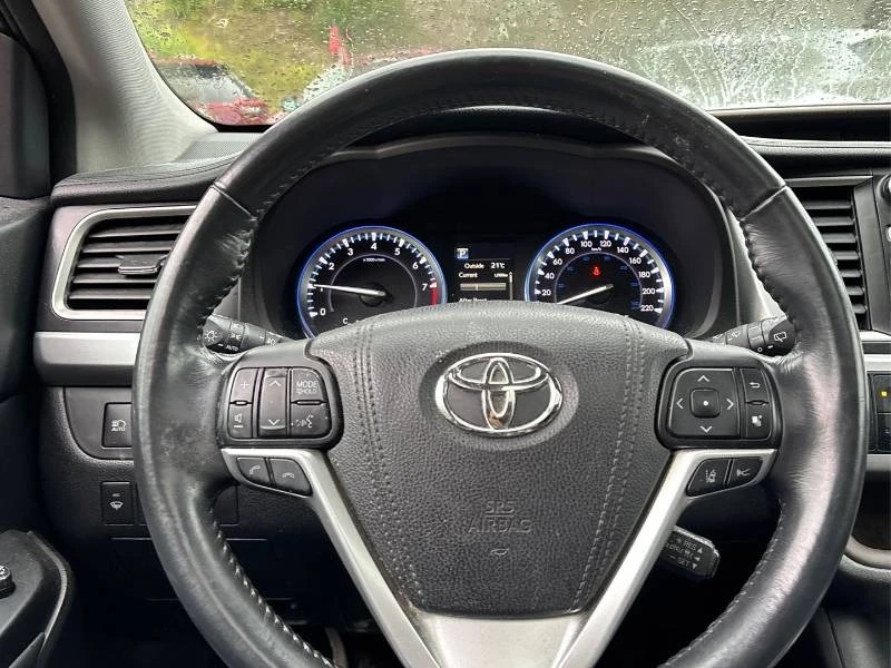 Toyota Highlander * AWD * XLE * CARFAX * ОПЦИЯ ЗА ФИНАНСИРАНЕ, снимка 9 - Автомобили и джипове - 55950291