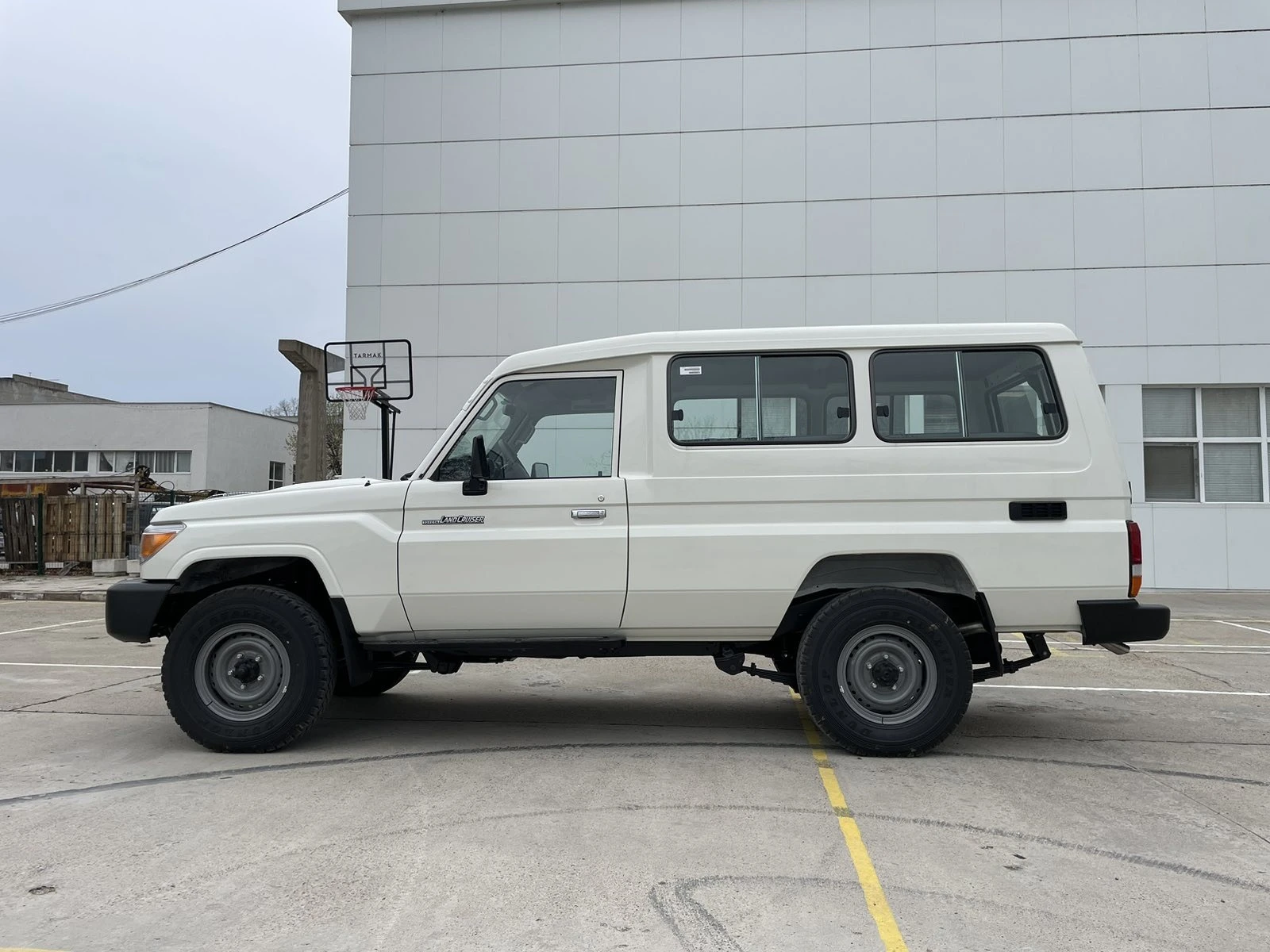 Toyota Land cruiser HZJ78 БЕЗ РЕГИСТРАЦИЯ - изображение 3