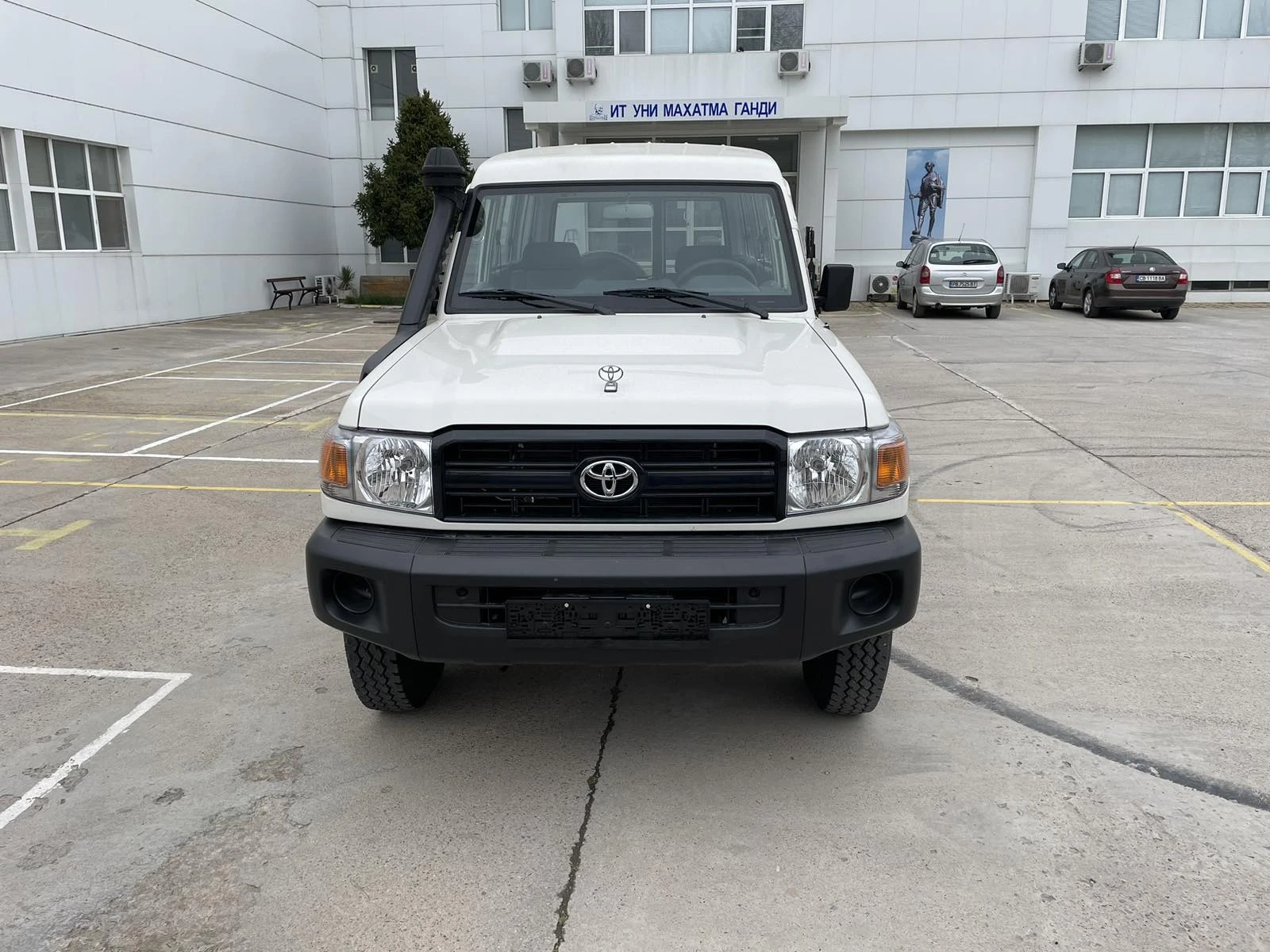 Toyota Land cruiser HZJ78 БЕЗ РЕГИСТРАЦИЯ - изображение 2