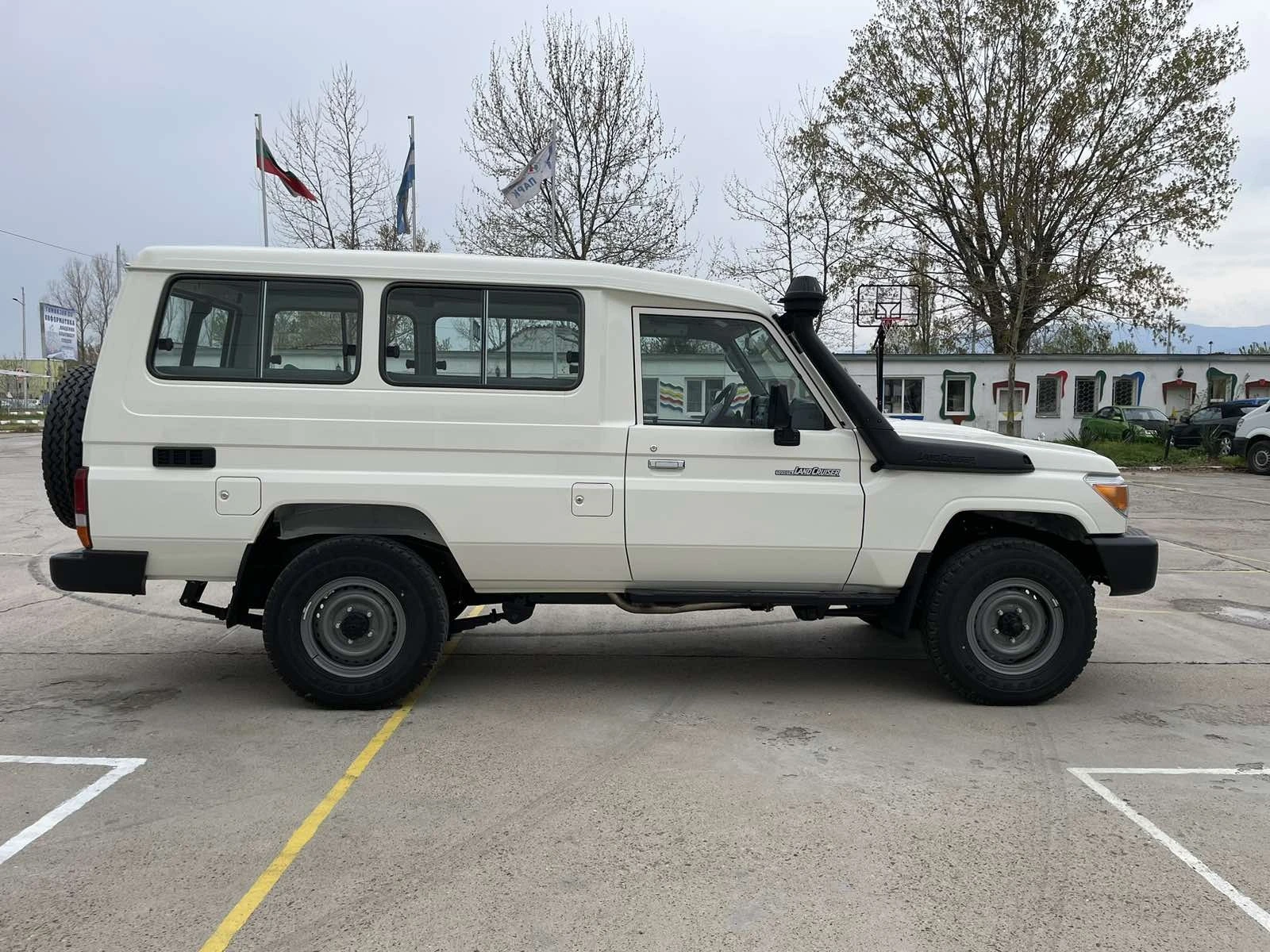 Toyota Land cruiser HZJ78 БЕЗ РЕГИСТРАЦИЯ - изображение 9