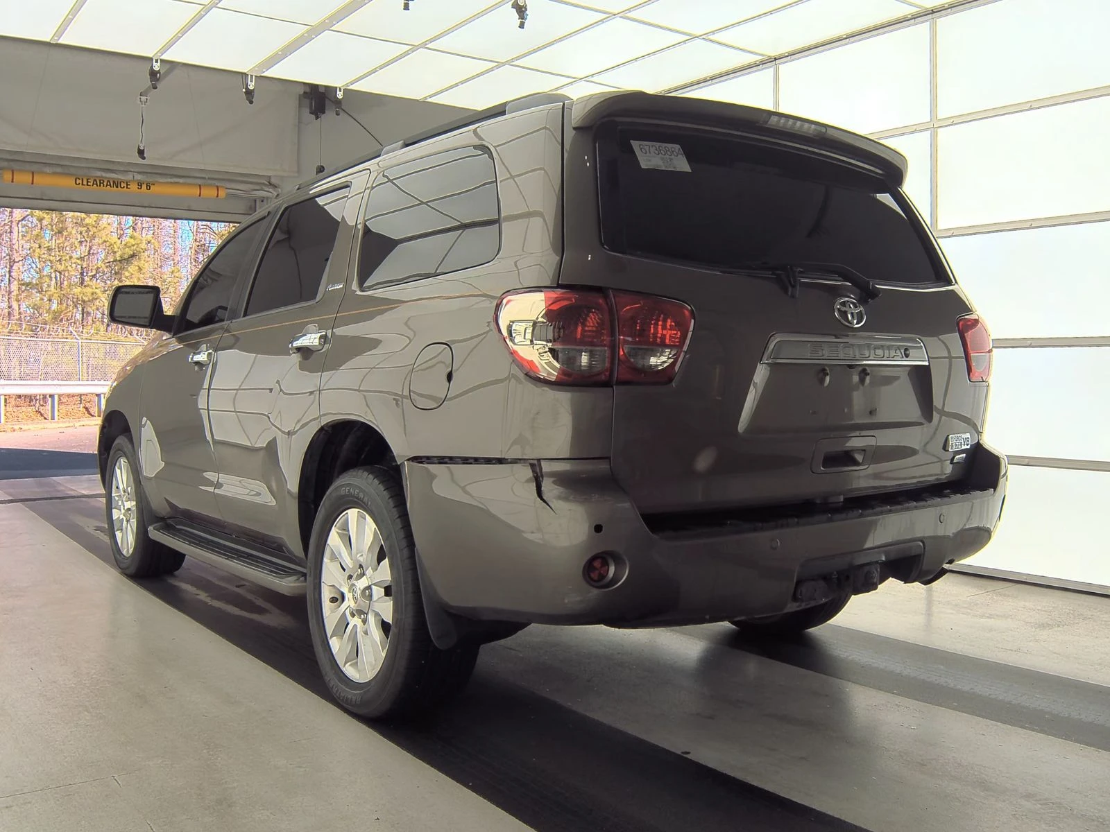 Toyota Sequoia PLATINUM 5.7 Камера* JBL* М.Точка* Кожа* Дистроник - изображение 6