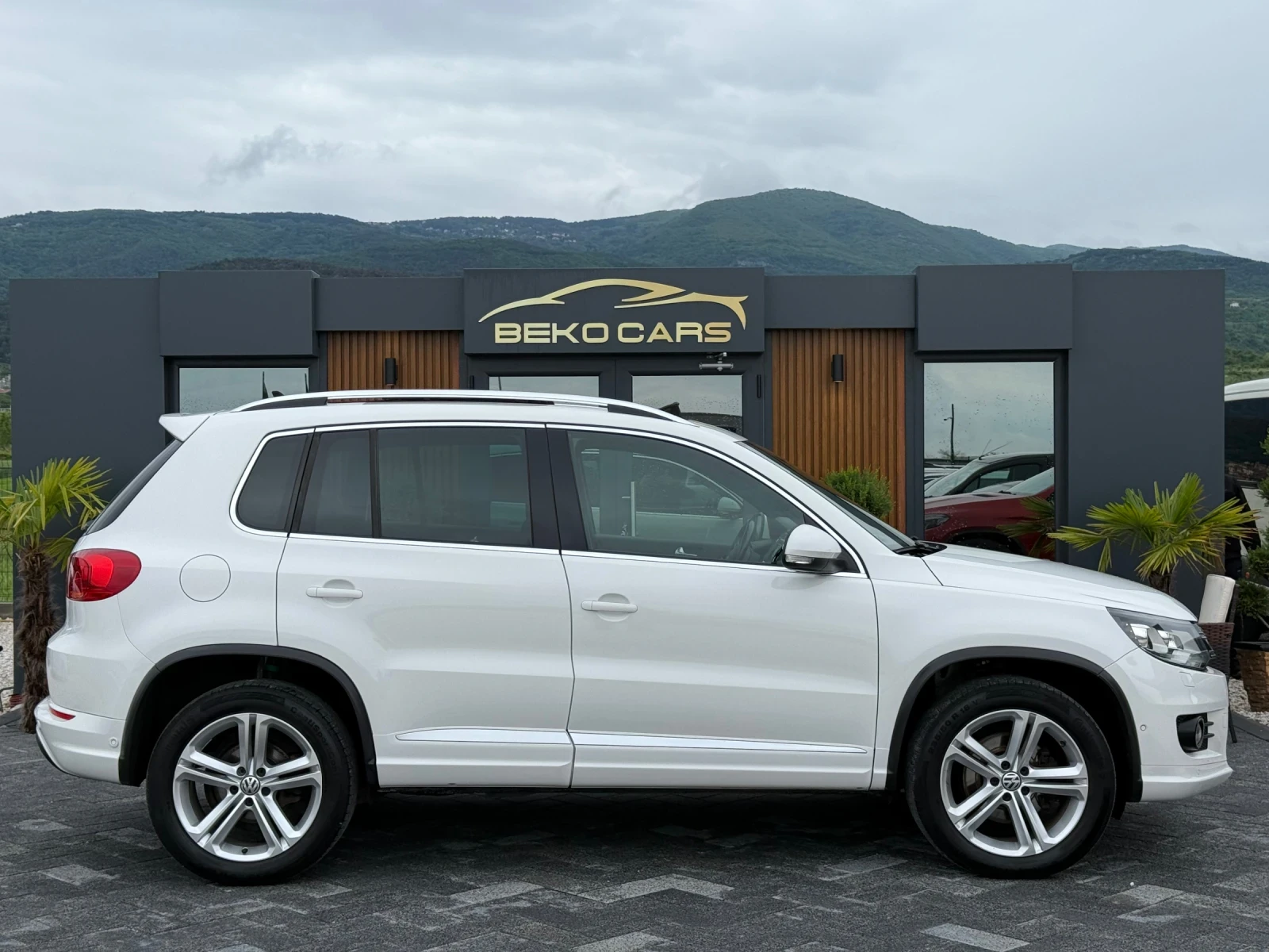 VW Tiguan 4MOTION * R-LINE* * DSG*  - изображение 4