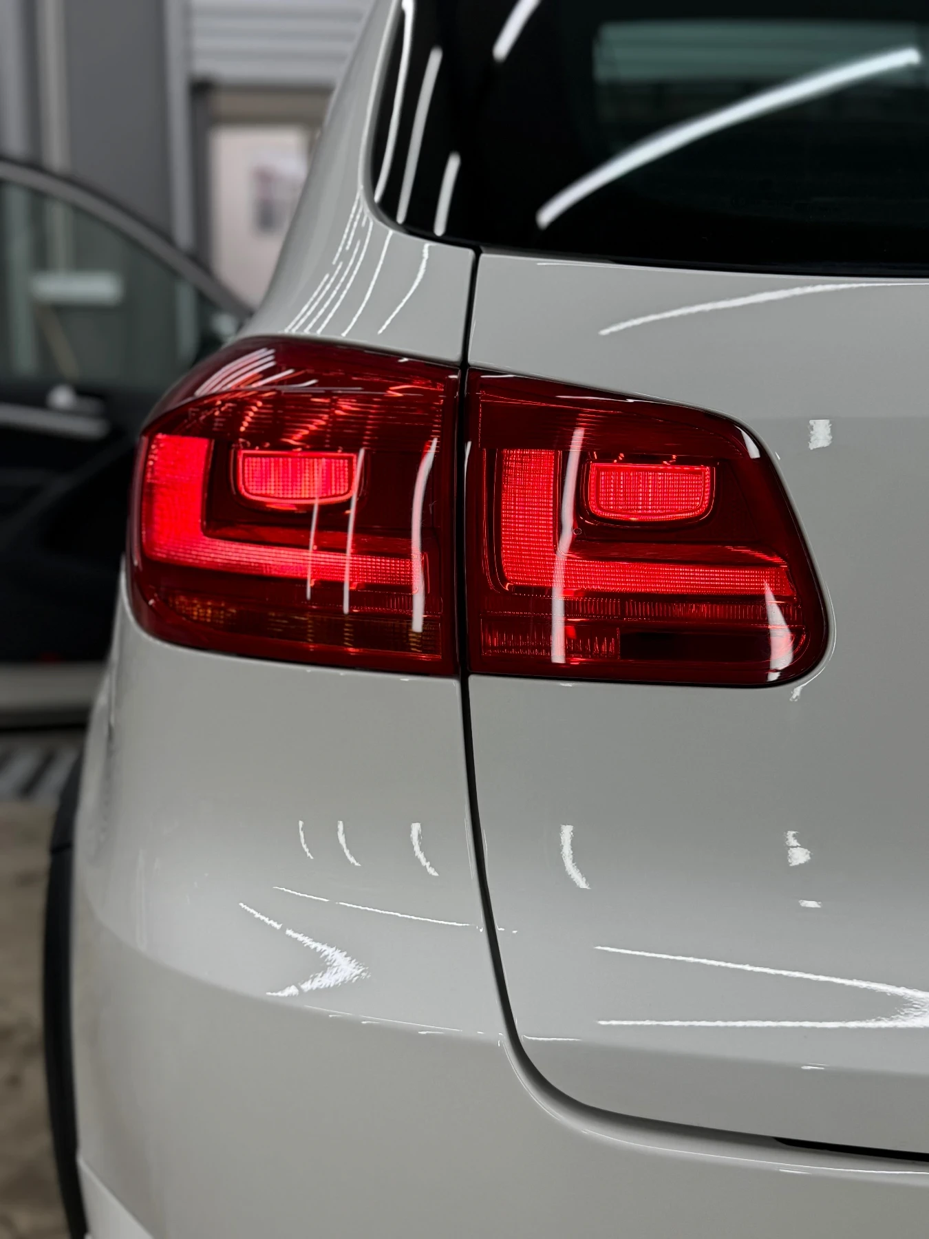 VW Tiguan 4MOTION * R-LINE* * DSG*  - изображение 8