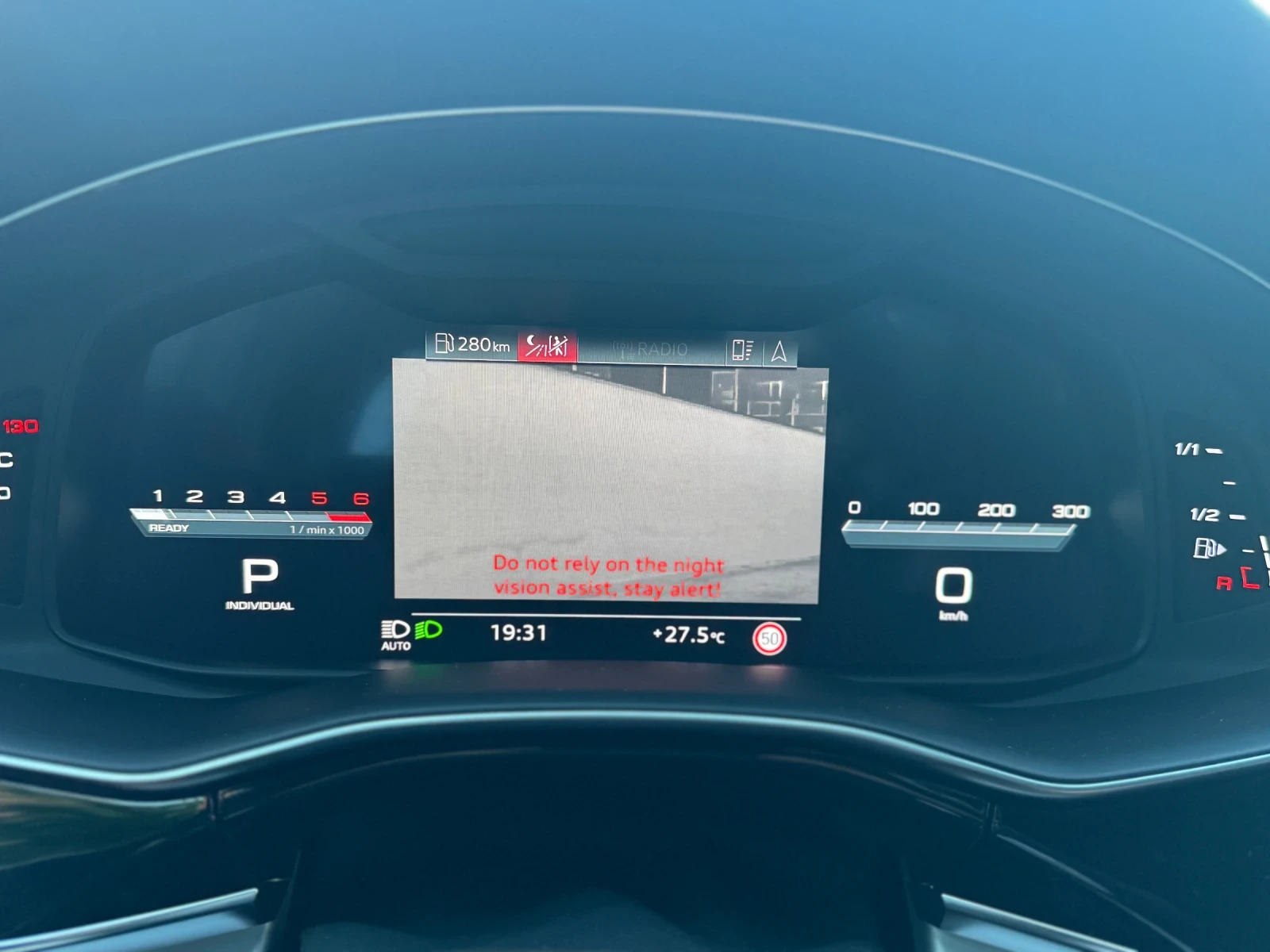 Audi SQ7 4.0 TDI Laser Night Vision  | Mobile.bg   14