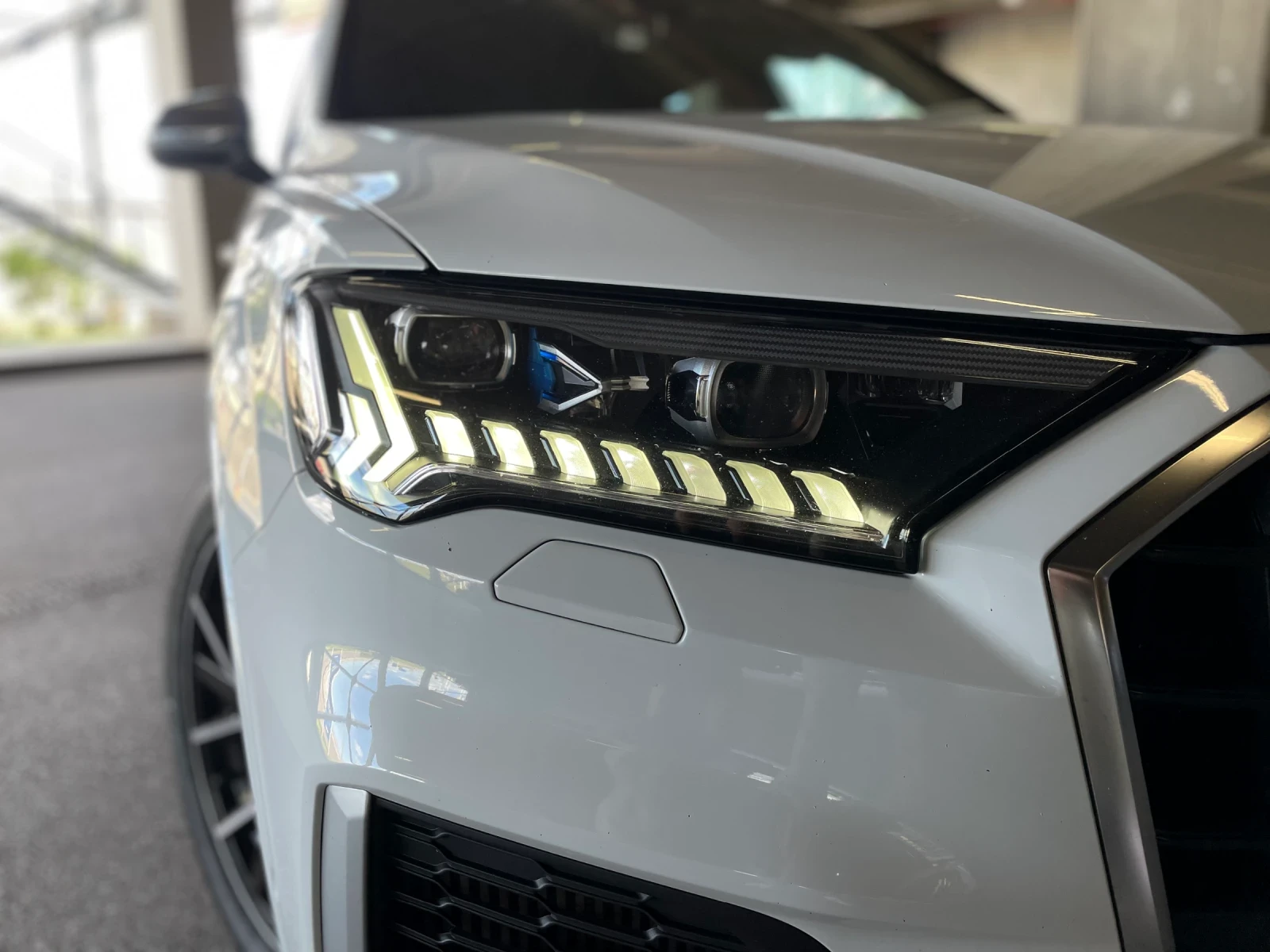 Audi SQ7 4.0 TDI Laser Night Vision  - изображение 8