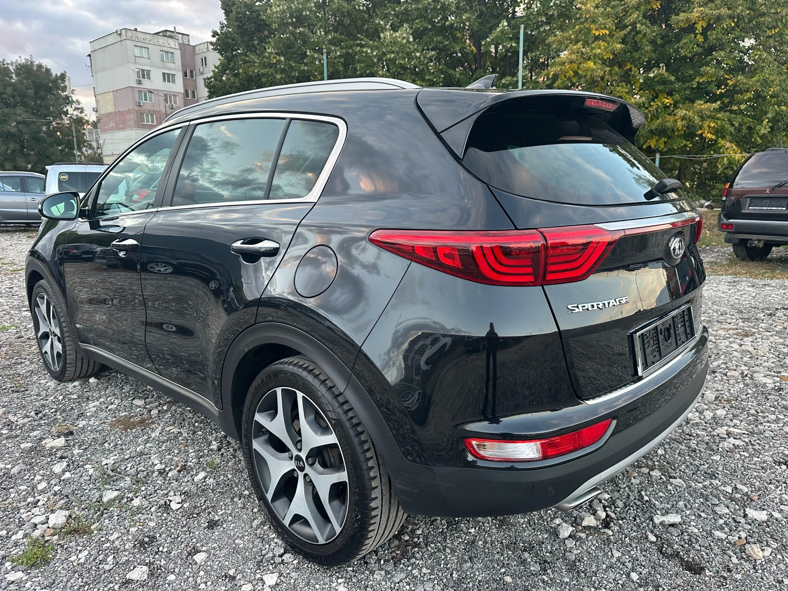 Kia Sportage 2.0CRDI 136kc GT-LINE FULLL - изображение 5