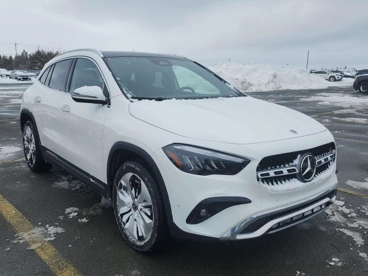 Mercedes-Benz GLA 250 AMBIENT* PANORAMA* 2 KEYS* LANE ASSIST * CARFAX *  | Mobile.bg � ����������� 2