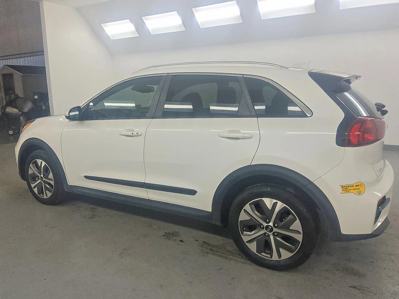 Kia Niro EV EX PREMIUM, снимка 4 - Автомобили и джипове - 53846699