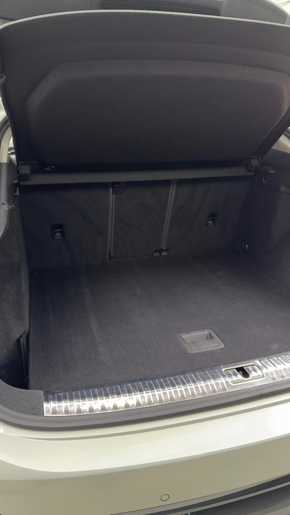 Audi Q3 Sportback 4.0 TFSI QUATTRO, снимка 11 - Автомобили и джипове - 54013876