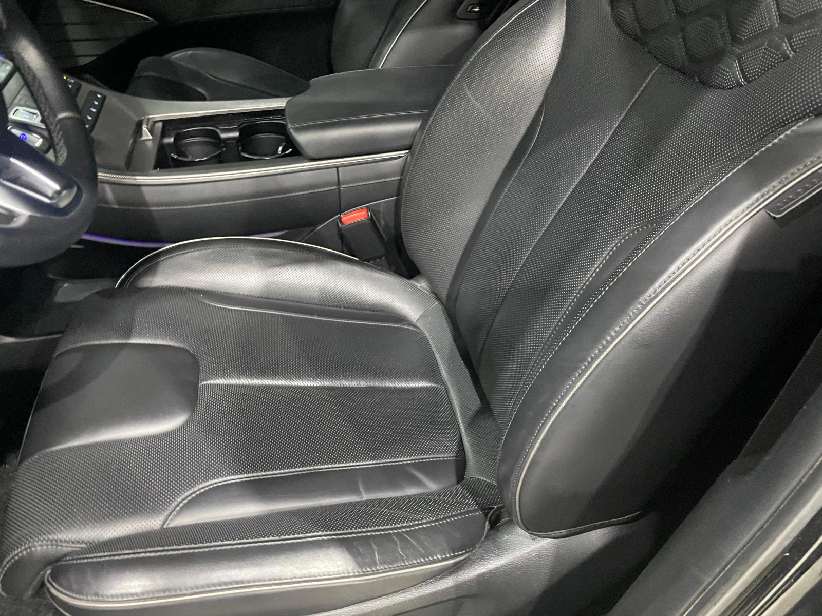 Hyundai Palisade 3.8 V6 ! 4WD ! Calligraphy !, снимка 9 - Автомобили и джипове - 54149607