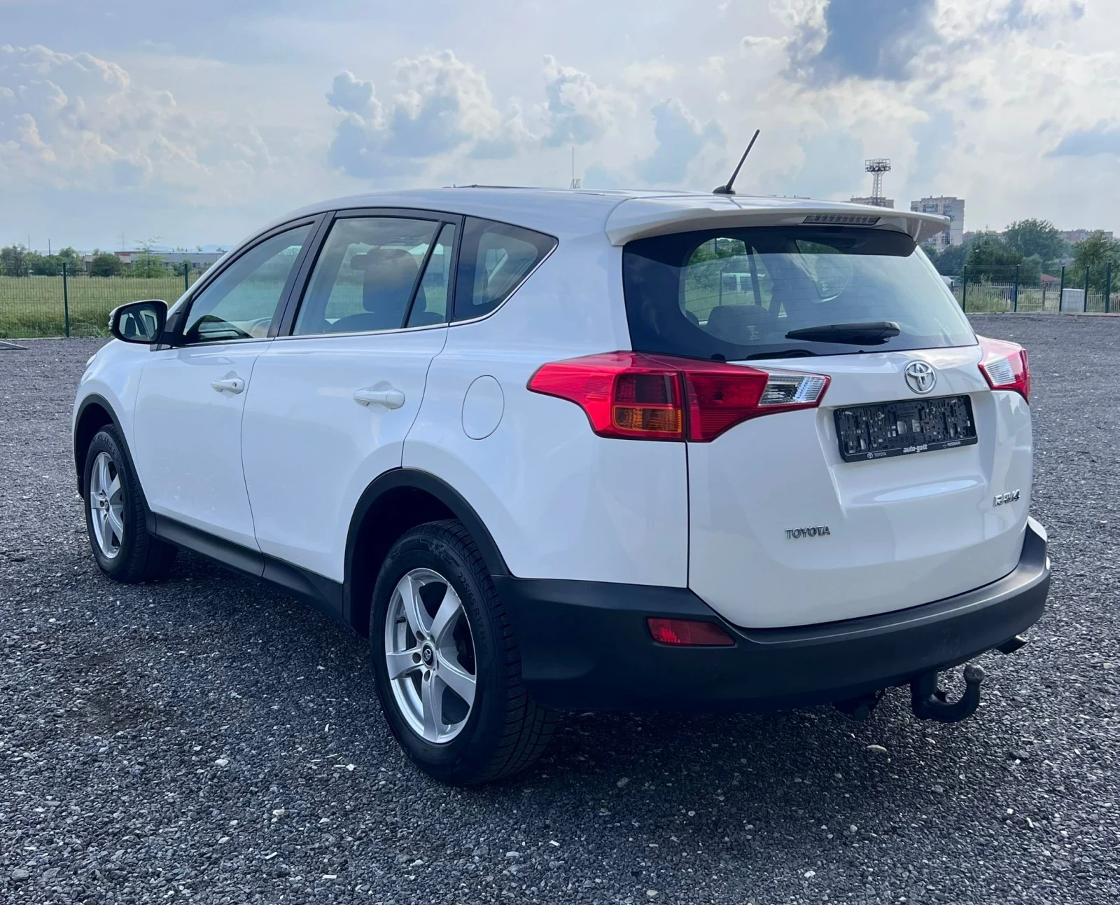 Toyota Rav4 2.0 D-4D/126кс., снимка 3 - Автомобили и джипове - 54775881