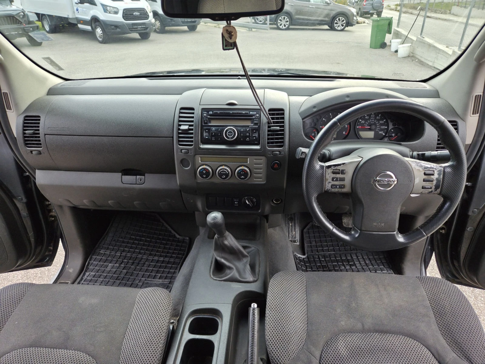 Nissan Navara, снимка 12 - Автомобили и джипове - 55155162